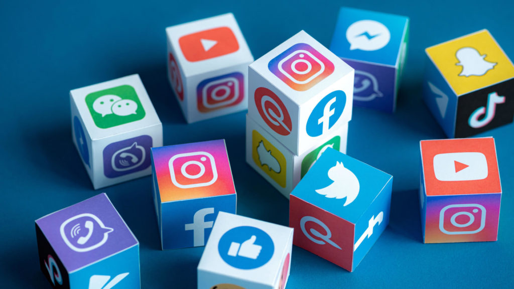 social media icons on cubes